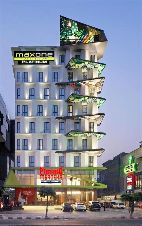 Hotel Maxone Jakarta Homecare24