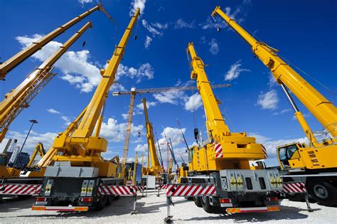 Guide To The Various Types Of Cranes Available For Rent