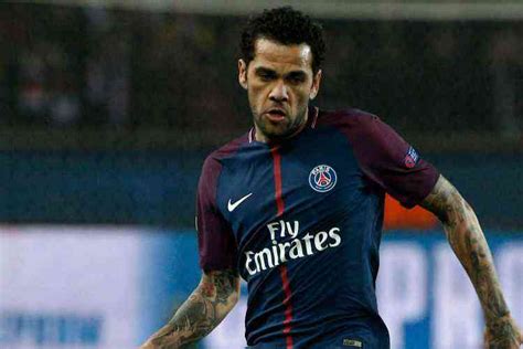 Multicampe O Daniel Alves Diz Ter F Rmula Para O Psg Vencer A Liga Dos