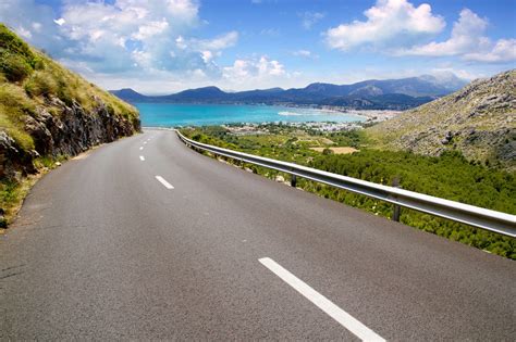 Perdemos los conductores en verano los buenos hábitos de todo el año