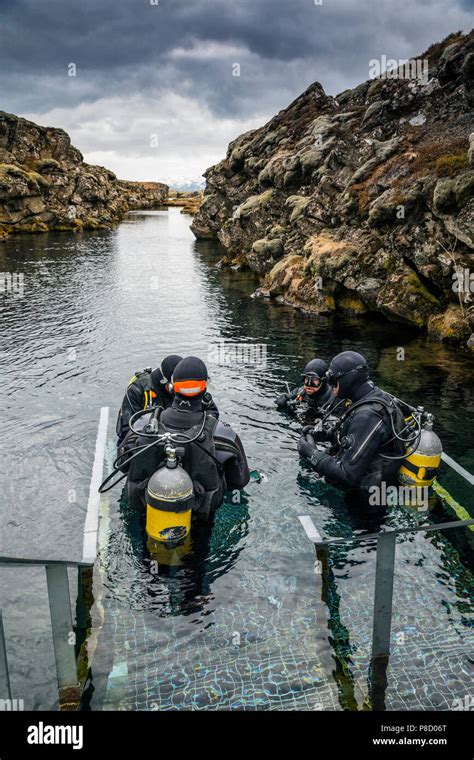 Snorkeling the Silfra Fissure in Thingvellir National Park in Iceland ...