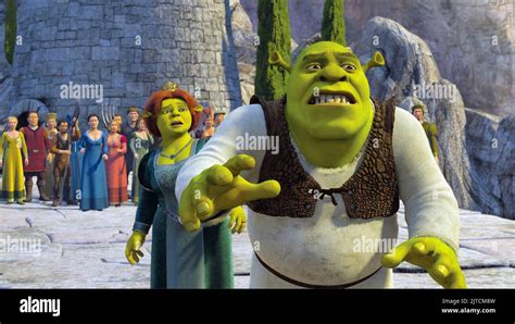 Princess Fiona Shrek Shrek The Third 2007 Stock Photo Alamy