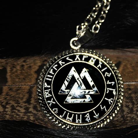 Amulett - Etsy.de