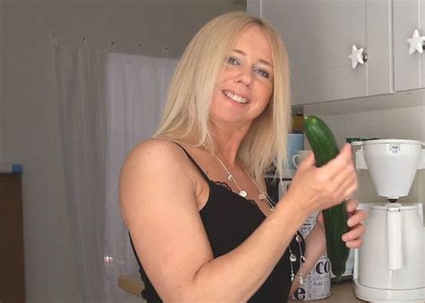 Extreme Huge Cucumber For A Fit And Sexy German MILF Gape Mature Porn