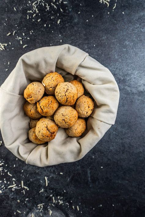 Pan de Yuca (Cheese Bread) - Life & Lemons