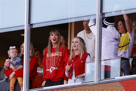 Charles Barkley Says Anti-Taylor Swift NFL Fans Are Losers | Marie Claire