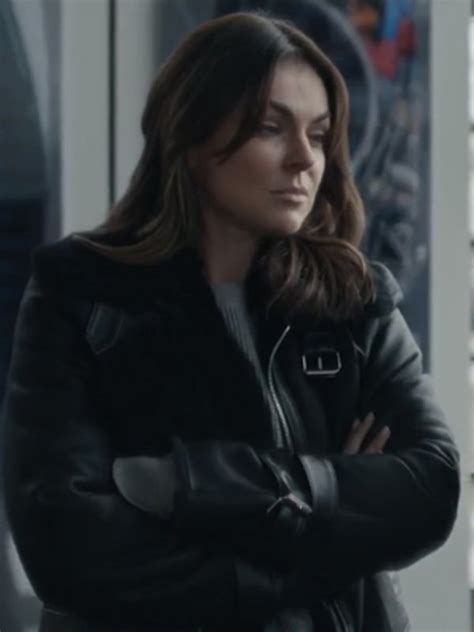 Reacher S02 Serinda Swan Leather Jacket - Jacket Hub