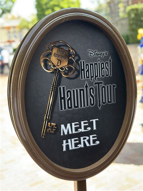 Disneyland Happiest Haunts Tour Review Theme Park Professor