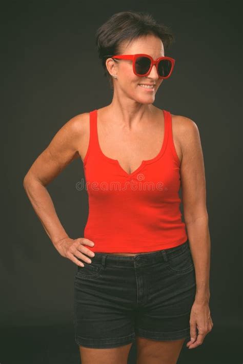 3 461 Mature Women Short Hair Stock Photos Free Royalty Free Stock Photos From Dreamstime