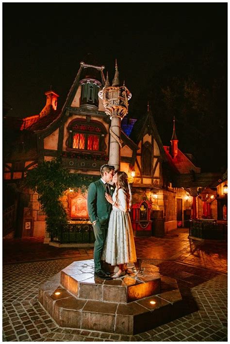 Joanne And Brian S Disney Haunted Mansion Themed Wedding Artofit