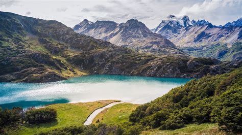 Laguna del Caminante at Tierra del Fuego National Park, Ushuaia ...