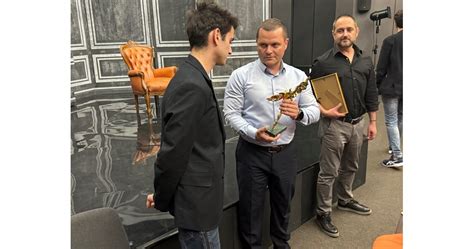 Пенчо Милков отличи Калоян Желев и екипа на ДТ "Сава Огнянов" за ...