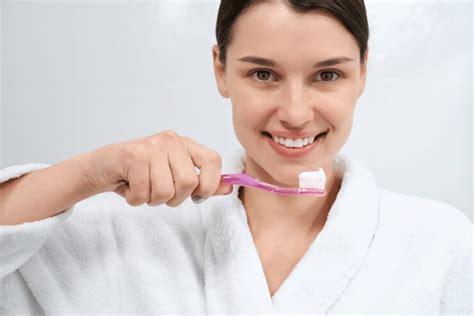 Can I Brush My Teeth Before Or After Using Whitestrips