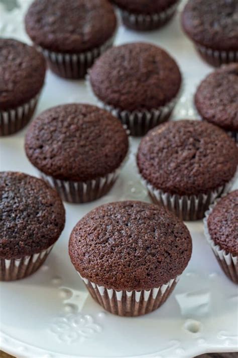 Irresistible Mini Chocolate Cupcake Recipe