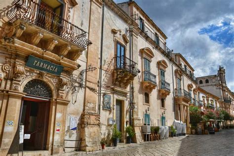 Scicli Il Paese Del Commissariato Di Montalbano Raccontaviaggi