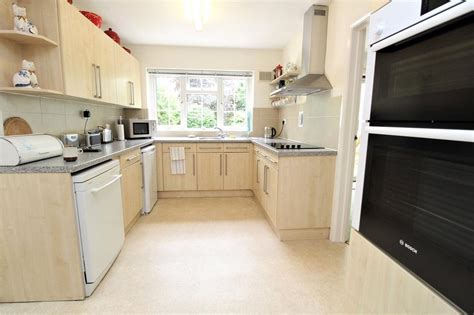 The Glade Colchester Essex Co4 4 Bed Detached House For Sale £500 000