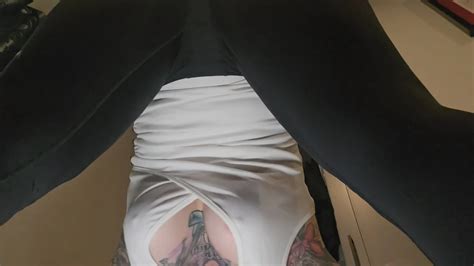 Stretching And Twerking In Tight Leggings Blonde Porn Feat DagnyPink