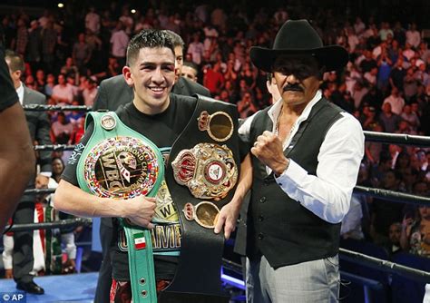 Leo Santa Cruz Beats Abner Mares By Majority Decision In Los Angeles To