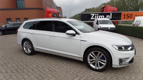 Volkswagen Passat Variant Gte Comfortline 2017 Pure White 18 Inch