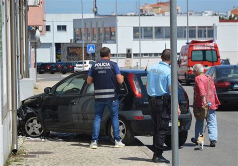 Idoso sofre despiste de carro após indisposição de saúde e morre