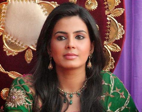 Kirti Kulhari Hot Sexy Bikini Images Photos Stills Pics Image Gallery Cinemagigs