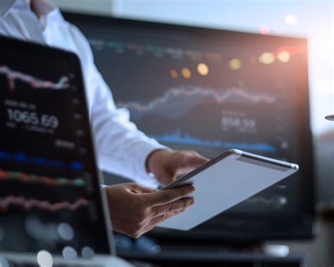 perbedaan broker  dealer  investasi