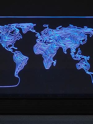 Abajur Led Acrilico Gravado A Laser Mapa Mundi Linha Unica Compre