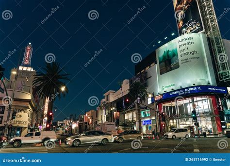 LOS ANGELES - Dec 2022 Tourists Flock To Nightlife Businesses on ...