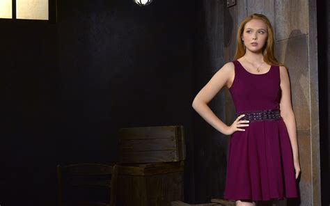 Molly Quinn Hd Wallpapers Backgrounds