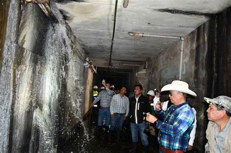 Fotogaler A La Ruptura En La Cortina De El Realito Deja Ir Litros