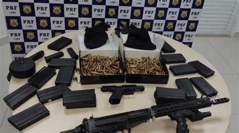 PRF apreende fuzil pistola carregadores e centenas de munições que