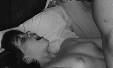 Nude Video Celebs Fernanda Torres Nude Love Me Forever Or Never