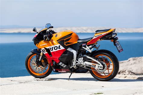 The Honda CBR 600 Aerodynamic Responsive And Fast Auto Mart Blog