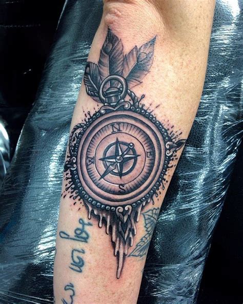 Pocket Watch Tattoos Pinterest te Dövmeler Dövme Tasarımları ve