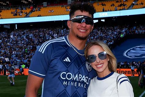 Patrick Mahomes Caught On Video Suffering With His Wife Brittany From