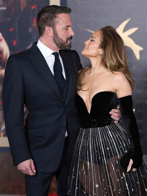 Ben Affleck Comforts Jennifer Lopez Says This Is Me Now Film