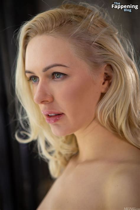 Anna Delos Flexiblewhore Annaadelos Annadelos Annadelosshow Nude Leaks OnlyFans Photo