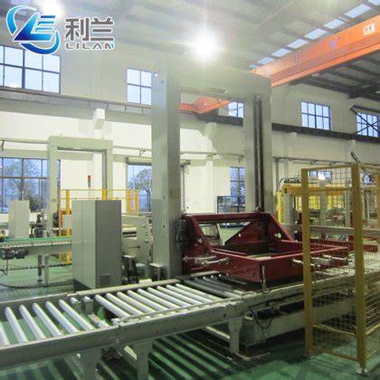 Automatic Box Palletizing Machine For Stacking Water Bottle Cartons And