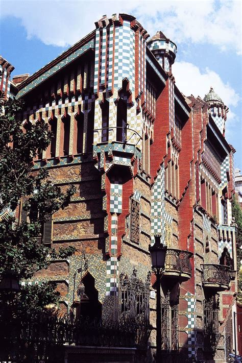 Antoni Gaudí Architecture in Barcelona - Town & Country