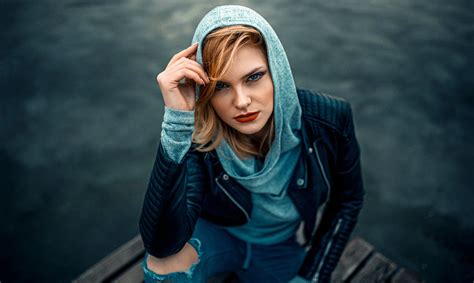 Redhead Women Outdoors Depth Of Field Portrait Freckles Torn Jeans