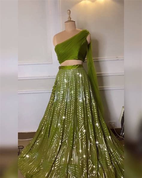 We Make Wedding Lehengas Indian Lehenga Bridal Lehenga Designer