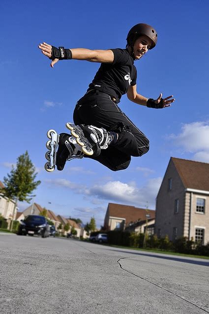 Rollerblade Jump Rollerblade Rollerblading Roller Skating Outfits
