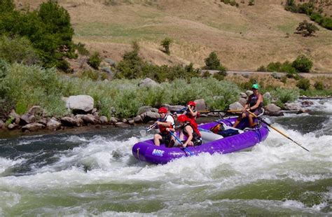 Whitewater Rafting and Kayaking family trips on the Payette River