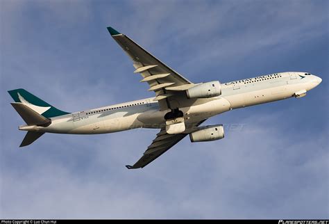 B HLR Cathay Pacific Airbus A330 343 Photo By Luo Chun Hui ID 1537991