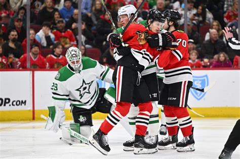 Blackhawks Hope Improvement Turns Into Win Vs Sharks Field Level