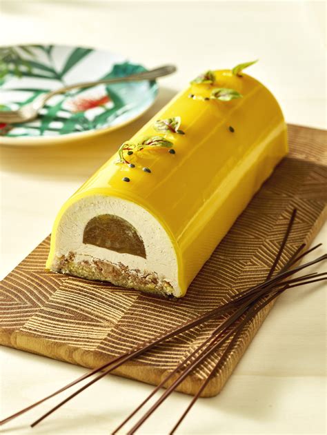 Bûche De Noël Mangue Buche De Noel Bûche De Noël Aux Fruits