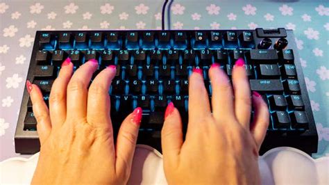 Razer Debuts BlackWidow V Hot Swap Mechanical Gaming Keyboard