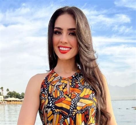 Débora Hallal Biography Height And Life Story Super Stars Bio