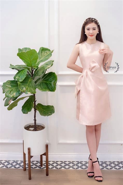 Váy xòe taffeta nude đính nơ V958 Topvay Fashion