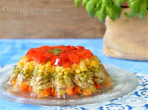 Aspic Di Pollo E Verdure Antipasto Freddo Colorato E Gustoso